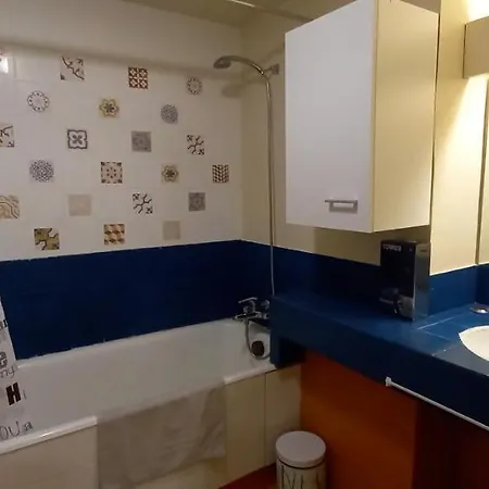 Le Gambetta T2 Cosy Hypercentre Wifi Fibre Avec Parking *