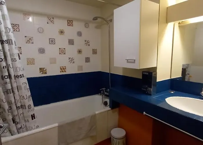 Le Gambetta T2 Cosy Hypercentre Wifi Fibre Avec Parking *