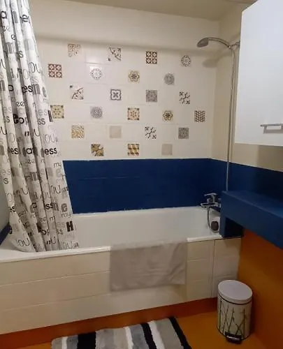 Le Gambetta T2 Cosy Hypercentre Wifi Fibre Avec Parking Apartment Pau